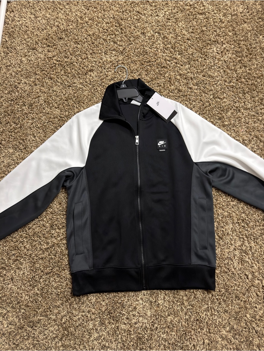 Nike Air Pack Men's Full Zip Track Jacket Black White Men’s Small New With Tags
